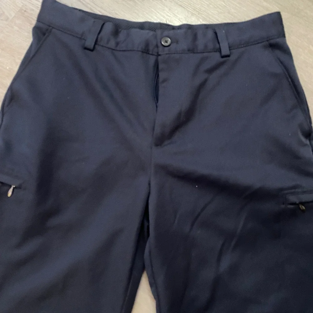 IZOD Golf Shorts Mens 30 Navy Blue Flat Front Performance Zipper Pocket 30x10.5